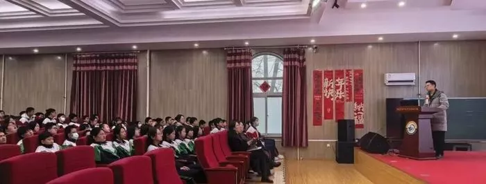 文章附图